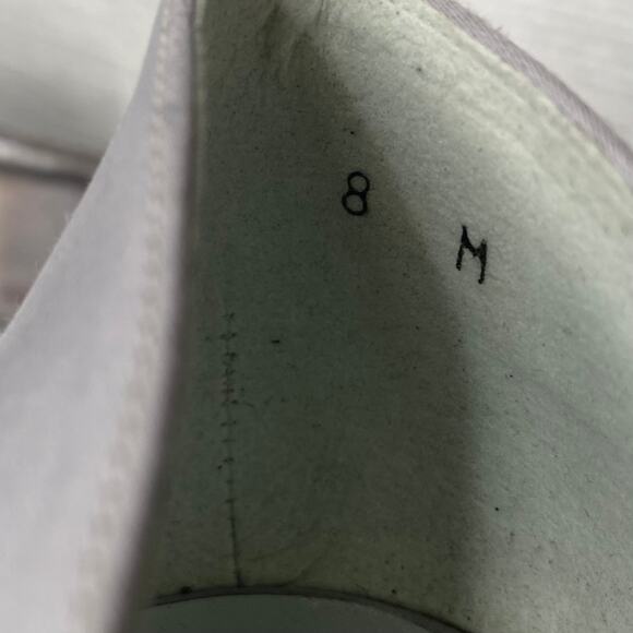 Stuart Weitzman Women's Vintage Slip On Silver Satin D-Orsay Heels Size 8 - Picture 3 of 11